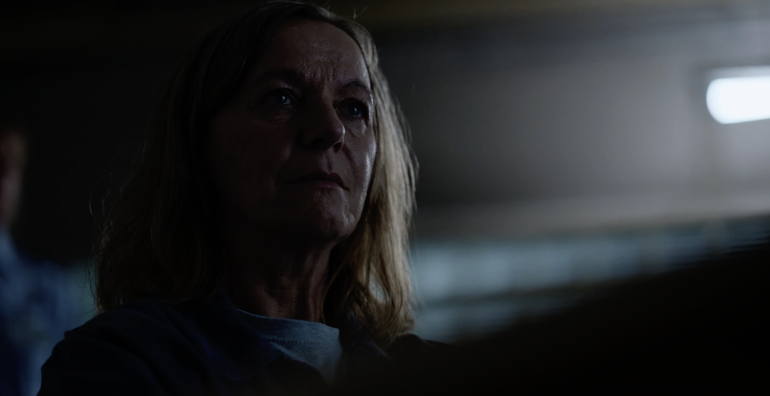 Screenshot aus „Made in China“, Esther Zschieschow als Mutter von Rosa Herzog © WDR 2024