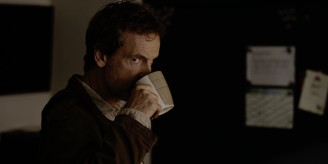 Screenshot aus „Made in China“- Der Blick zum Erzfeind – Jörg Hartmann als Faber © WDR 2024